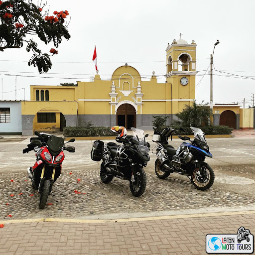 Latin Moto Tours S.A.C.