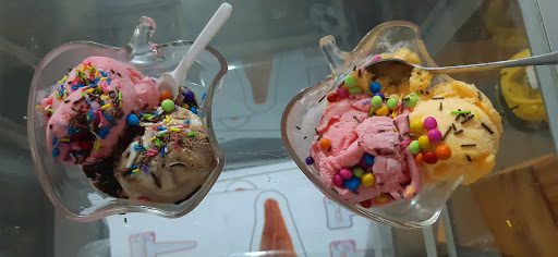 Helados artesanales CHIRILYS
