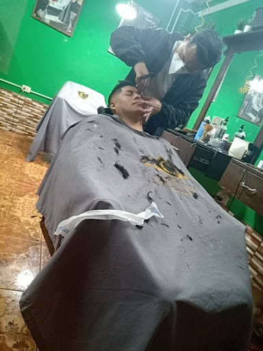 Valeskz Salón y Peluquería