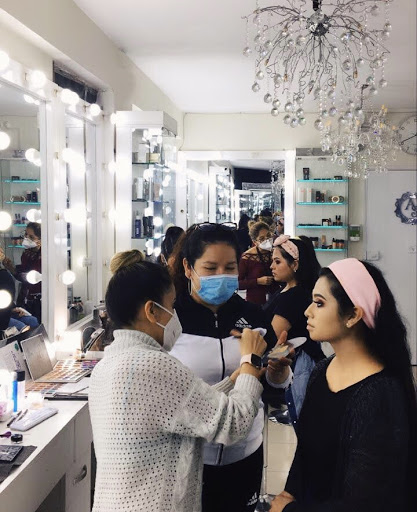 Adsber Studio Escuela de Maquillaje Profesional - Make Up
