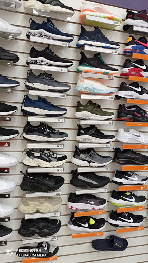 Footloose Outlet